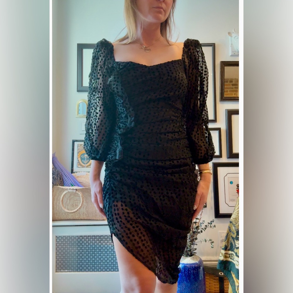 ASTR The Label Size 2 little black dress